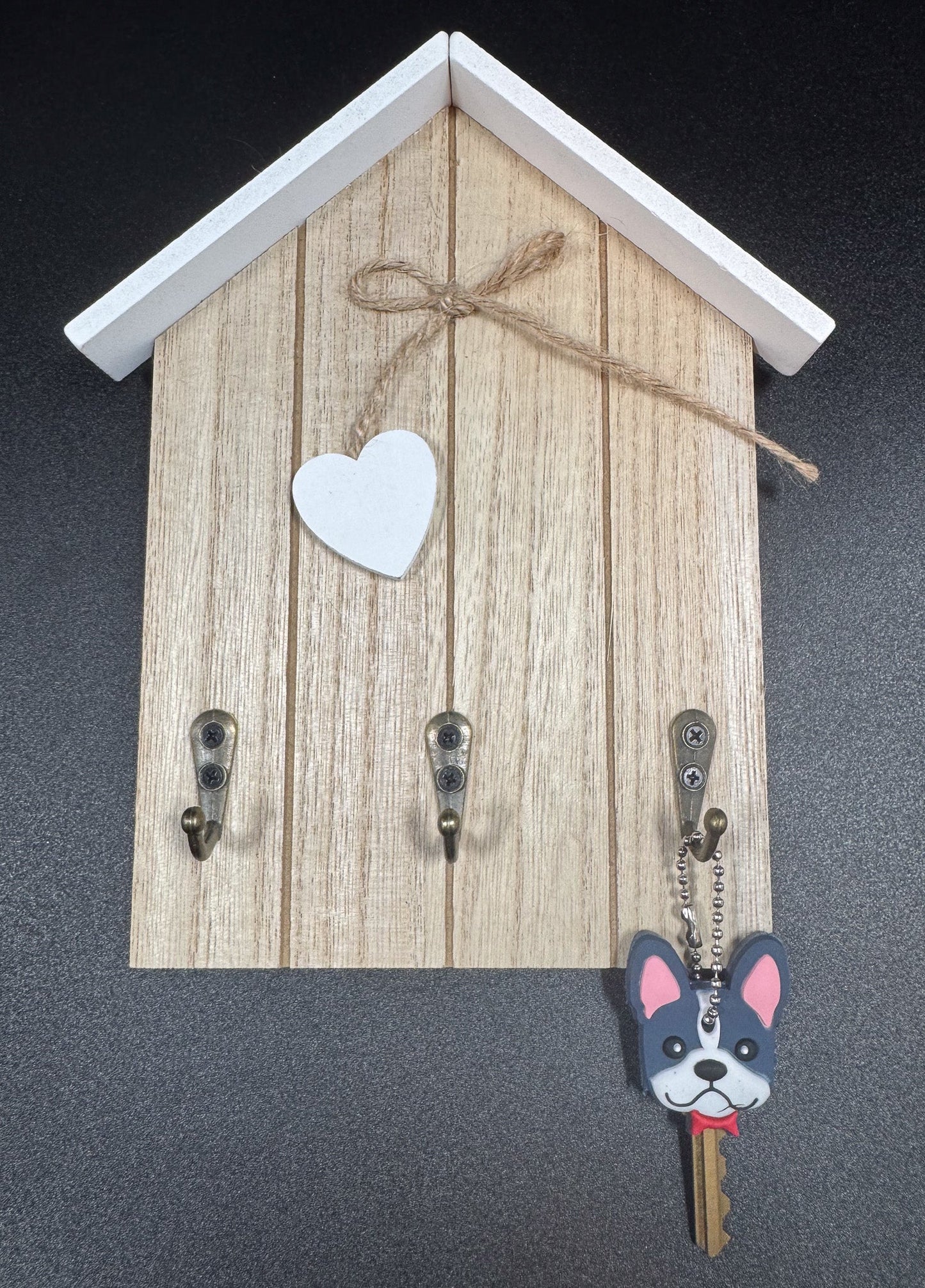Cache-clé de chien gris et blanc Boutique Poilue & Co.