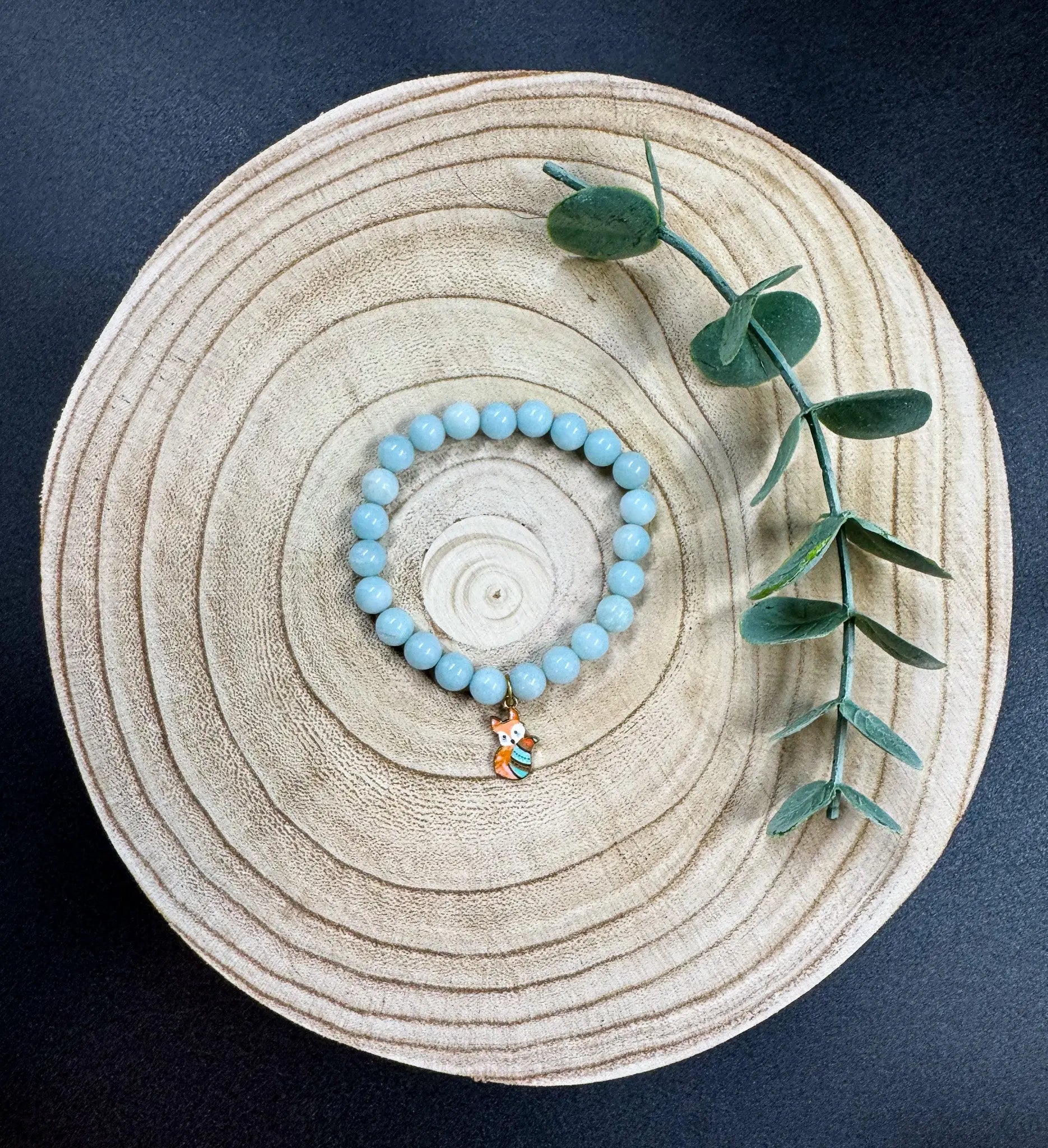 Bracelet de pierres semi-précieuses d'Amazonite avec breloque de renard roux Boutique Poilue & Co.