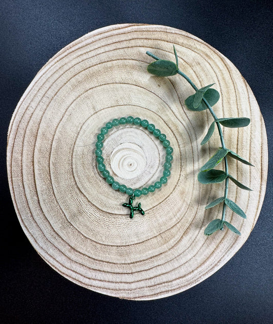 Bracelet de pierres semi-précieuses d'Aventurine avec breloque de chien vert Boutique Poilue & Co.