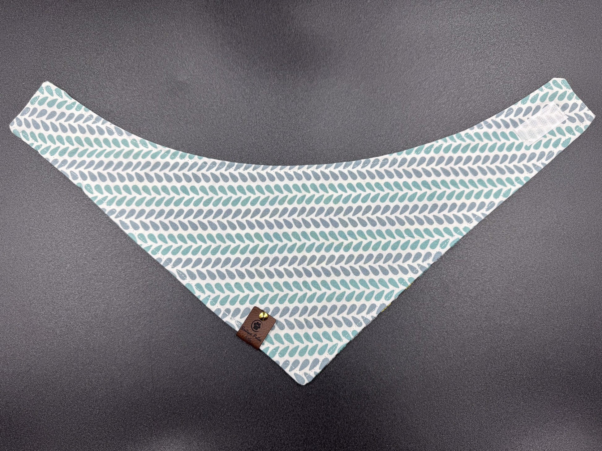 Foulard plume Grand Boutique Poilue & Co.