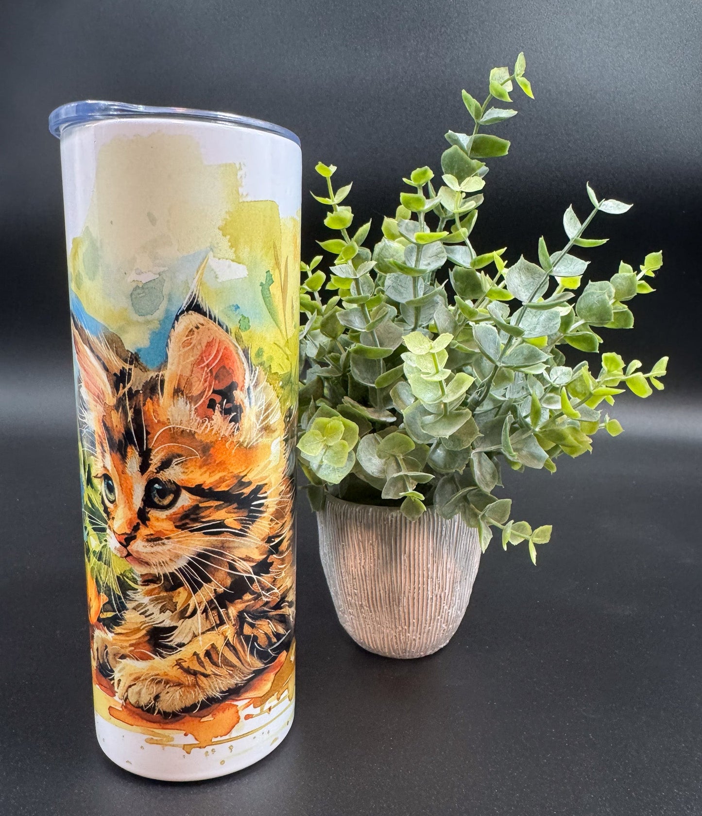 Bouteille isotherme avec un chat sur fond d'aquarelle et papillons Boutique Poilue & Co.